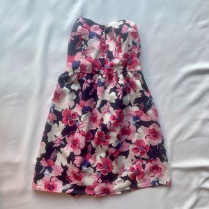 Strapless Floral Dress WITH POCKETS!  Size XS.